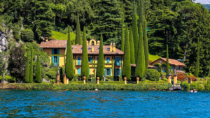 Shared Lake Como tour from Bellagio: iconic villages and legendary villas