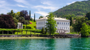 Shared Lake Como tour from Bellagio: iconic villages and legendary villas