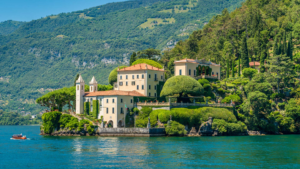 Shared Lake Como tour from Bellagio: iconic villages and legendary villas