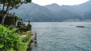 LENNO: Trasferimento in barca (solo andata) + ingresso VIP ai giardini di Villa Balbianello