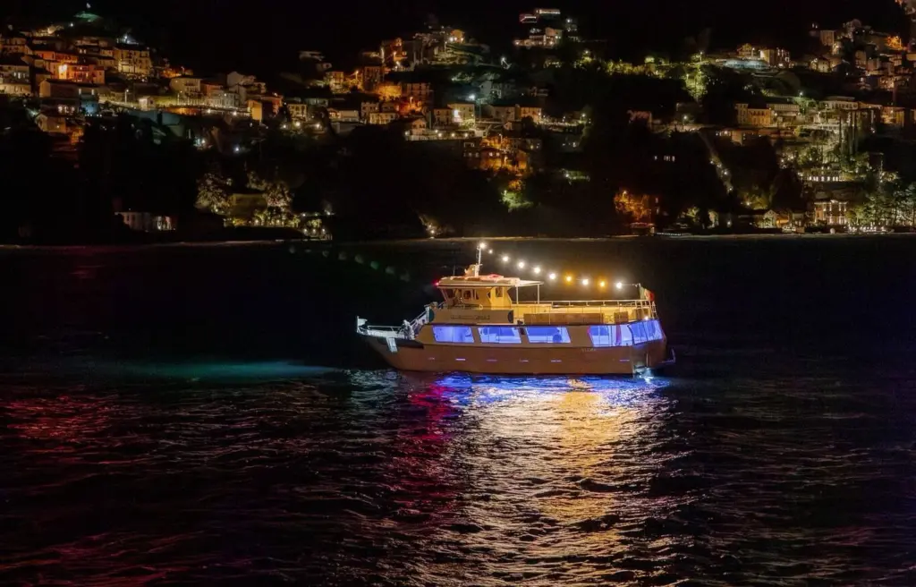 FESTA IN BARCA PRIVATA – PARTENZA DA BELLAGIO