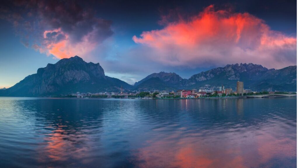 PRIVATE BOAT PARTY – DEPARTURE FROM LECCO