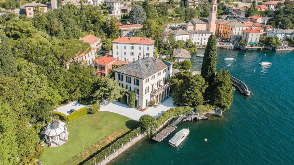 Crociera condivisa sul Lago di Como con accesso Vip ai giardini di villa Balbianello